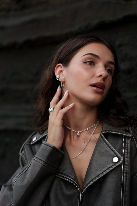 Earring Cuff "Steel Kiss"