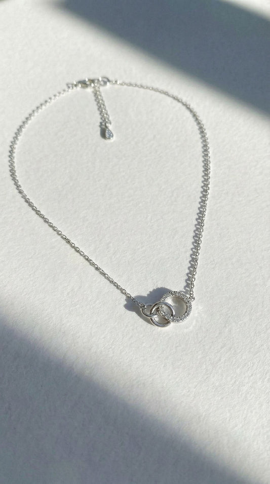 Necklace "Silent Tie"