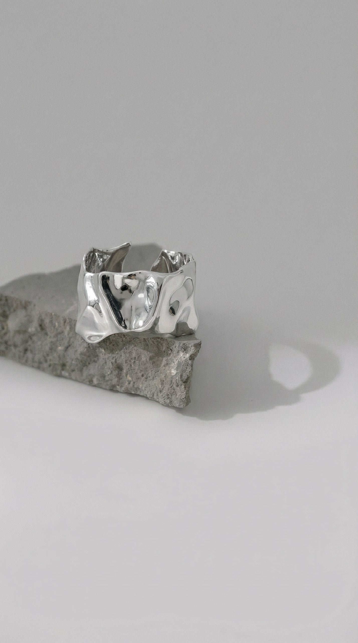 Ring "Iron Pulse"