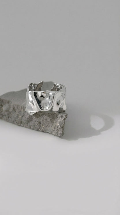 Ring "Iron Pulse"